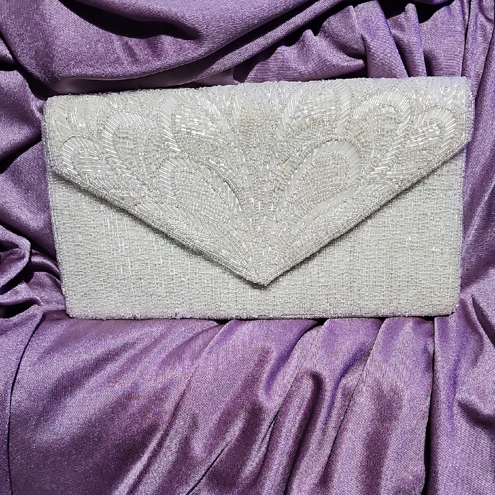 Bechamel Ivory Beaded Clutch